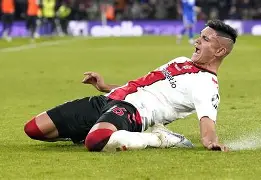 包含纳英戈兰送点救主，罗马客场逼平尤文的词条