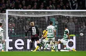 娱乐挑战-挪威队员连续进球，成为赛场焦点(挪威队员连续进球,成为赛场焦点的原因)